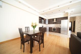 City View 2-bedroom Luxury Apartment on 13 Buzand street by Sweet Home - Erevan - 7
