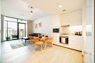 Bright 1-bdr apartment View of Harbour Creek - Dubai - 9