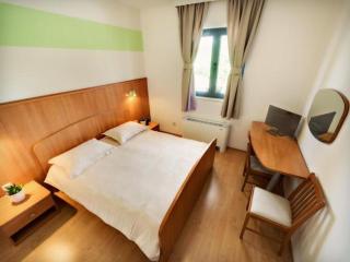 Motel Šibenik - Crnica - 1