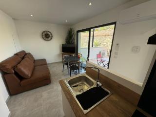 Appartement neuf centre du village - Le Puy-Sainte-Réparade - 0