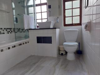 Fairway Guest Lodge - Margate - 1