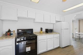 # Marbella Lane - Modern Cabin-style 2BR Home - Campbell - 3