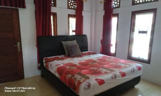Mysterieus Villa - Tanjung - 4