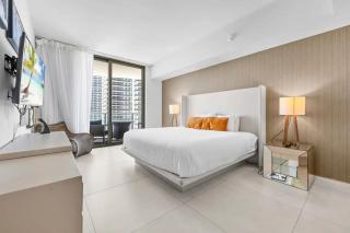Upscale Comfort and Breathtaking Views at H Hollywood Residences by Zelloo - Hollywood Beach - 8