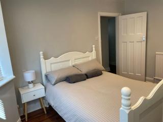 Entire Ground Floor Apartment in Watford - Watford - 4