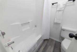 Comfortable 2BR - Pool Near Major Attractions - New Braunfels - 1