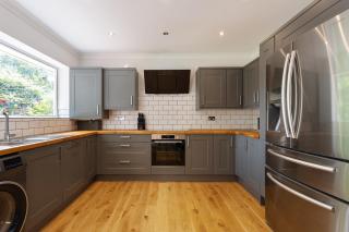 Coastal Garden Retreats - Poole - 3