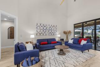 Stunning Tropical Oasis - Gulf Access, Kayaks, Padddleboards, Bikes, Tiki - Villa Ancora - Roelens - Cape Coral - 5