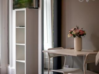 Studio Dream with Loft West End - Pass the Keys - 3