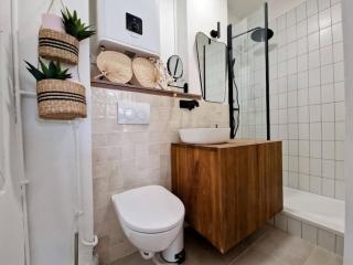 Studio calme et ensoleillé entièrement rénové - Paris - 1