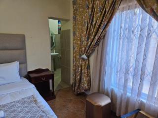 AMM Guesthouse - Gqeberha - 6