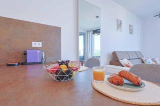 Sky Park Tower 1, luxury apartment with free parking - Nivy - 3