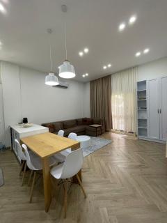 Apartment 4 - Golem - 2