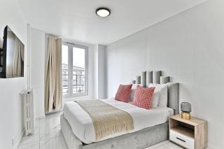 Appartement lumineux en banlieue parisienne - III - 9
