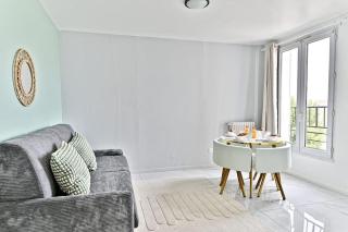 Appartement lumineux en banlieue parisienne - III - 6