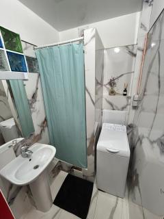 Lenin Street Hostel & Tours - 5