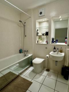 Private room in StayInn Borough - 1