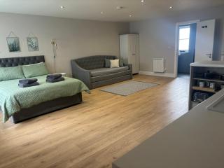 The Woodside Snug, Eastwell, Vale of Belvoir - - 7