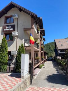Casa Vladeasa - Caciulata - 8