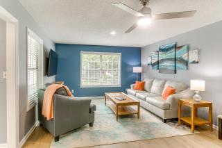 Upscale St Simons Condo Sunroom and Steps to Pool! - Island Retreat - 0