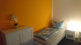 Zweibettzimmer mit Gemeinschaftsküche und Gemeinschaftsbädern - Hohenstein-Ernstthal - 0
