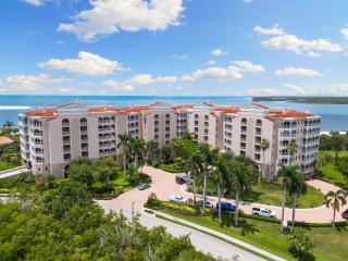 Exclusive VIP Beachfront Monthly Tranquil Oasis - 3