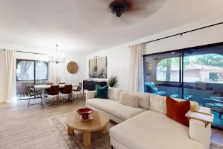 Desert Chic Retreat - Scottsdale - 0