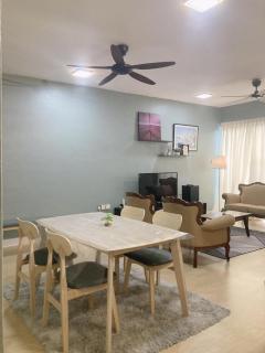NR Crescent Homestay - Cyberjaya - 0