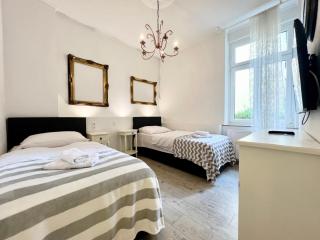 Paris Suite für 4 mit Küche und WIFI - - 5