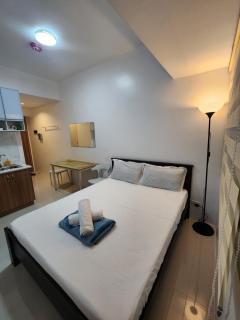 Grand Riviera Suites Condotel by Jen - Manila - 1