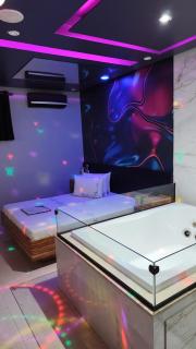 Motel Zurich 3 - 7