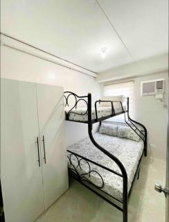 Condo Unit in Banilad Mandaue Cebu - 1 to 3 pax booking granted a 1 bedroom unit of your choice and a minimum of 4 guests for a 2 bedroom unit - 5
