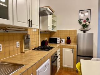Minimalistic Apartment & Studio in Heart street - Budapest - 4