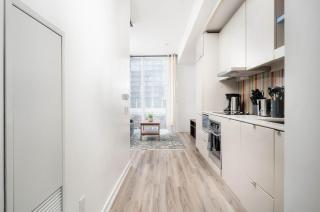 1BD next to Queen St - most ideal location - 6