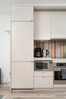 1BD next to Queen St - most ideal location - 1