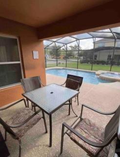 Elegant 4 BR, Disney Getaway, Pvt Heated Pool, Spa, Game Room, Secure Gated Community-Club House, Perfect Dream Vacation! - Kissimmee - 1