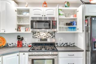 Near Trails and Wineries Victor Getaway with Fire Pit - Victor - 1