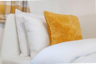 Modern 3 Beds 2 Bath Flat - Parking & Sleeps 6 - Londra - 7