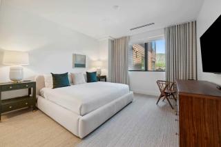 Frontgate 206 by East West Hospitality - 1