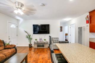 5 Mi to Coast Centrally Located Long Beach Home! - Long Beach - 3