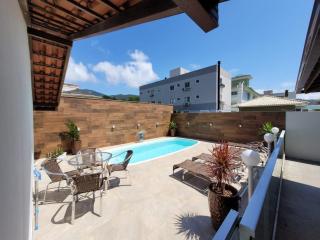 Casa Master com Piscina em Gov Celso Ramos - 0