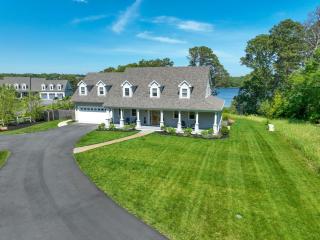 Luxury Waterfront Home w Heated Pool and Hot Tub - Yarmouth - 0