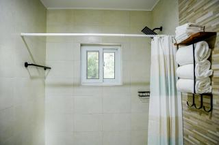 Sheer Bliss BeachView Apt #1 - Georgetown - 4