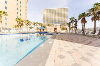 Crystal Tower Corner Condo with 2 Balconies, 3 Pools, Lazy River - Gulf Shores - 5