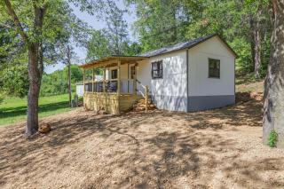 Stout Cabin with Fire Pit 1 Mi to Ohio River! - 8