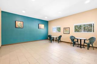 Best Western Paradise Inn - 3