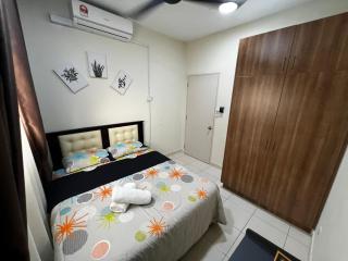 Casa D'Faiz Alanis near KLIA pool olympic size - Sepang - 6