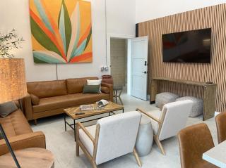 Fyrebird Place - Industrial Loft with Pavilion & Yard - San Antonio - 8