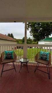 Spacious 4BR home w 2BA, a workspace & king bed! - Fort Plain - 7