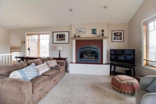Riley`s Mountain View - 2